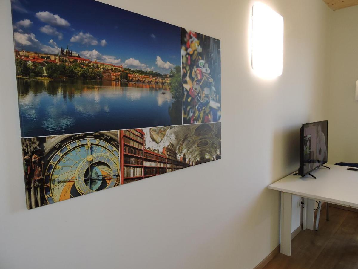 213 Prag, Studio Apartment, 27M2, 1-2 Personen 克拉根福 外观 照片