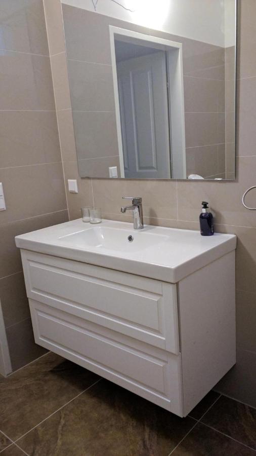 213 Prag, Studio Apartment, 27M2, 1-2 Personen 克拉根福 外观 照片