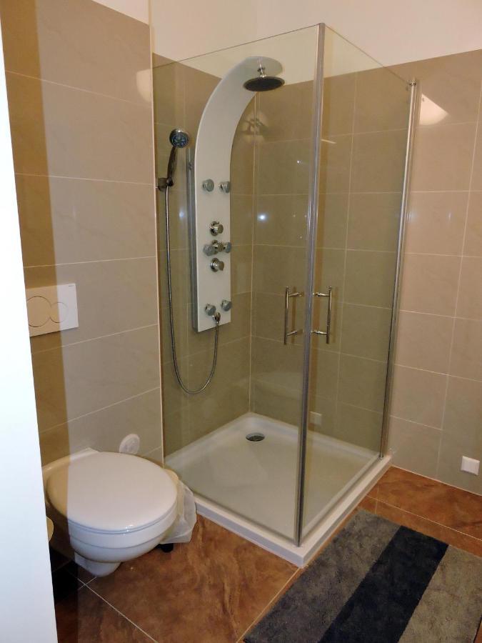 213 Prag, Studio Apartment, 27M2, 1-2 Personen 克拉根福 外观 照片